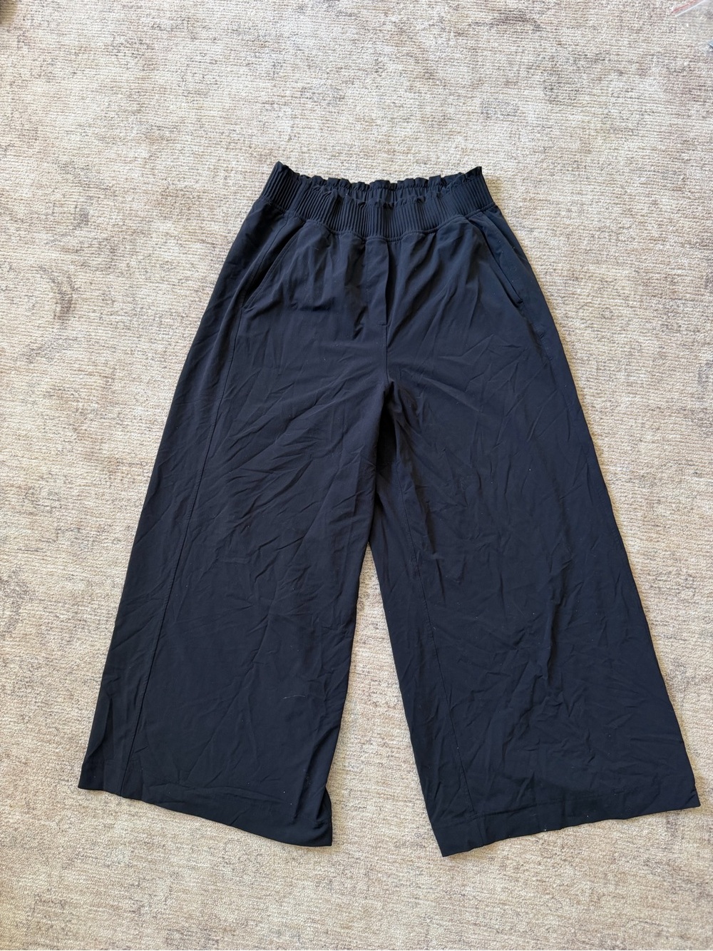 lululemon athletica Black Wide-Leg Cropped Pants - Picture 2 of 4